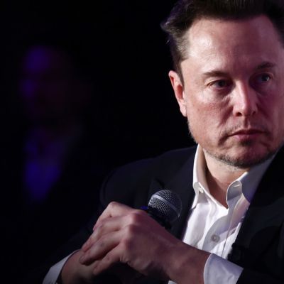 Musk worked in US illegally – Biden — RT World News