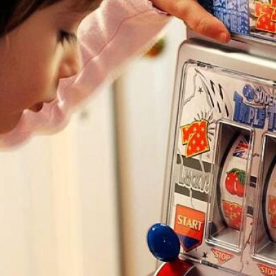 Problem gambling linked to exposure during childhood – study