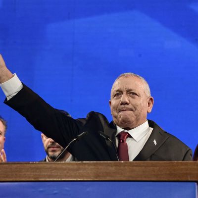 Gadi Eisenkot: The former Israeli military chief who could topple Netanyahu