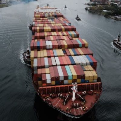 Shipping chief warns of dangers of Trump presidency to trade