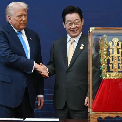 South Korea awards Trump its highest medal, gifts him a golden crown