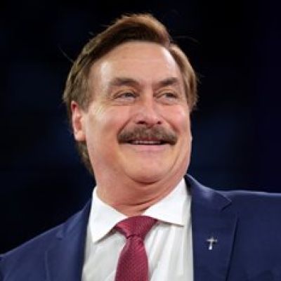 Trump Gives ‘Complete and Total’ Backing to Lindell for Minn. Governor