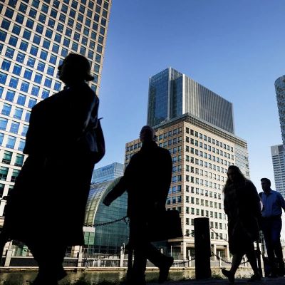 UK economy grew faster than expected before Iran war – AOL