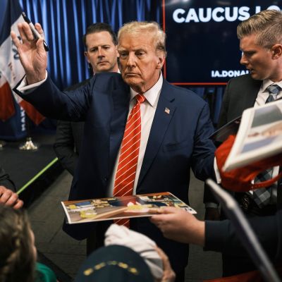 Two variables that could, just maybe, disrupt Trump’s Iowa romp