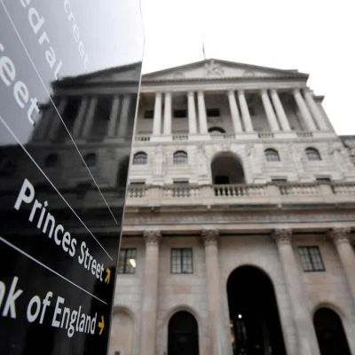 Weak British jobs market holds steady as new PM takes office