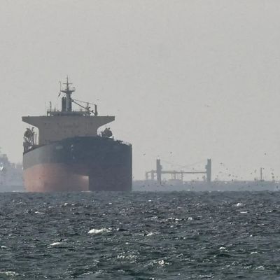 Iranian ship crew transferred to Pakistan after US seizure report