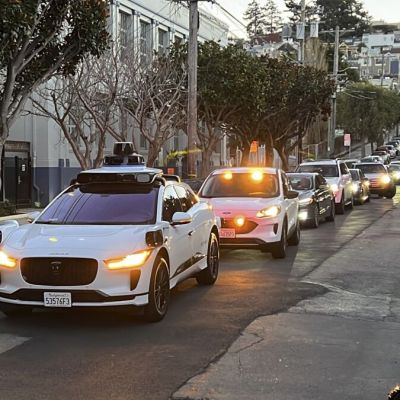 Editorial: The robotaxi revolution is here. L.A., other cities need to be able to regulate driverless cars