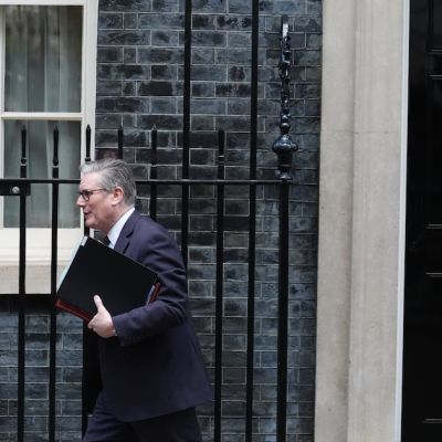 Sir Keir Starmer: U-turns, judgment fears and public scepticism combine