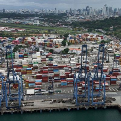 Panama orders occupation of two Hutchison ports