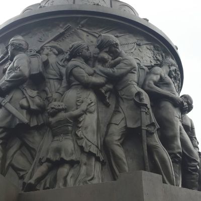 A pause before removing memorials at Arlington cemetery