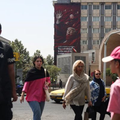Iran says it will halt attacks if US maintains bombing pause