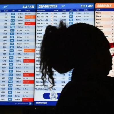 Airlines cancel more than 1,500 US flights on Nov 10 as shutdown persists