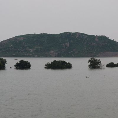 As rising waters flood homes and temples, villagers protest India’s US$87 billion river-linking project