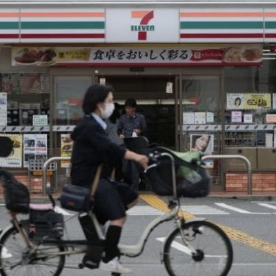 Seven & i shareholders set deadline for status briefing on takeover bid