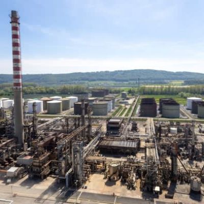 The Carlyle outpost still investing in oil and gas