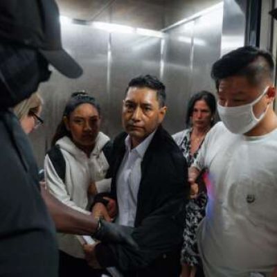 Judge bars immigration arrests at US courthouses in a setback for Trump