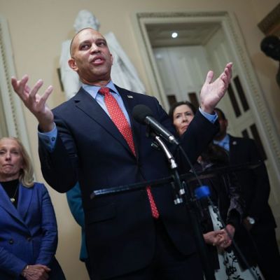 Speaker Johnson calls House back to end shutdown as Jeffries urges Democrats to oppose deal