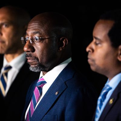 Dressing down for the Senate is just bad manners