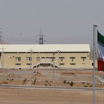 Crunch Iran-US talks set to begin in Oman, amid mutual warnings