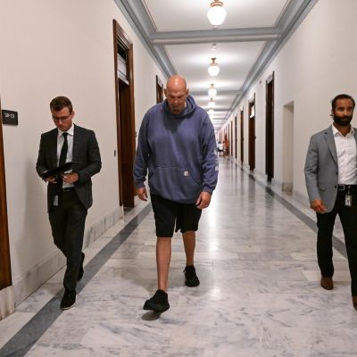A casual new dress code doesn't suit the U.S. Senate