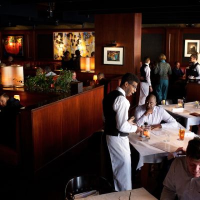 Think carefully before changing tipped-wage laws
