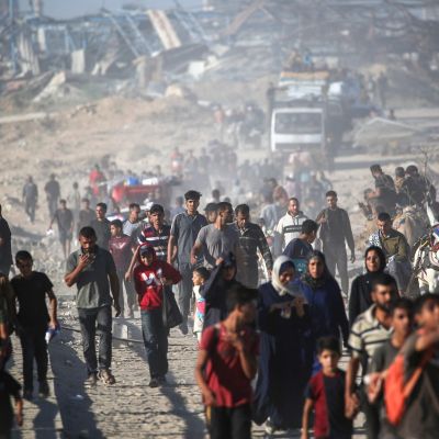 Returning Palestinians find Gaza City in ruins after truce
