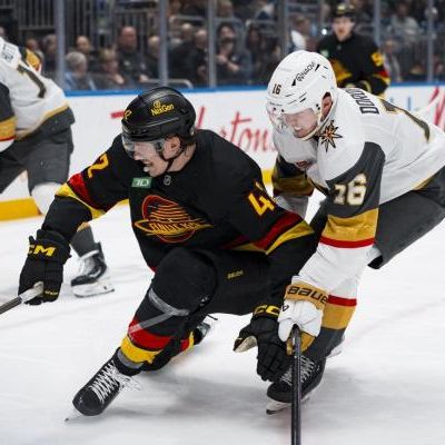 Golden Knights edge Canucks, grab piece of first place in Pacific