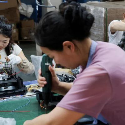 China factory activity sees longest slump in almost a decade