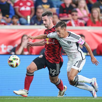 Shorthanded D.C. United guts out a point on the road at New York Red Bulls
