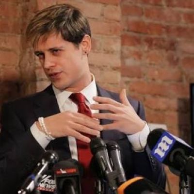 Milo Yiannopoulos arrested by US immigration authorities