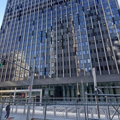 Man in custody after setting off ‘incendiary device’ outside NYC federal building