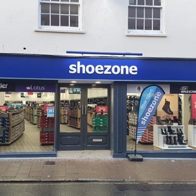 Half-year losses widen at Shoe Zone amid “weak consumer confidence and macro/global economic volatility