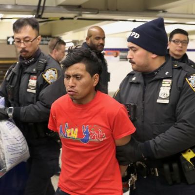 Gov. Hochul tweets while subway crime burns in Gotham’s murderous new…