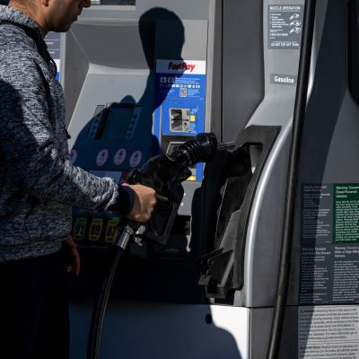 Trump Outlines Plan to Unwind Biden-Era Car Mileage Mandates