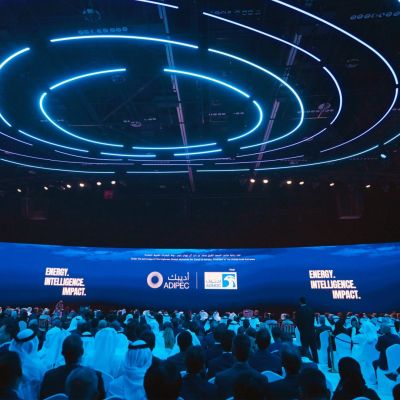 Azerbaijan shares its energy transformation know-how in UAE