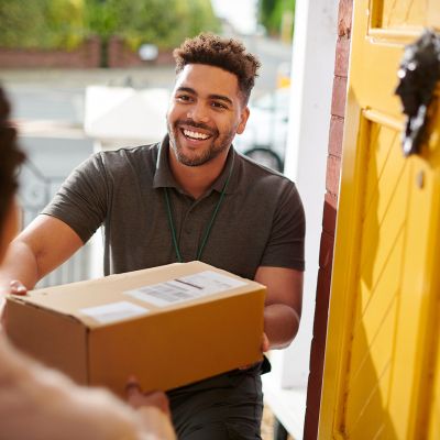 Better Dividend Stock: UPS vs. Ford | The Motley Fool