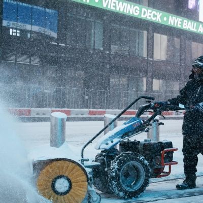 Dangerous winter storm arrives in NYC, Tri-State Area with heavy snow ...