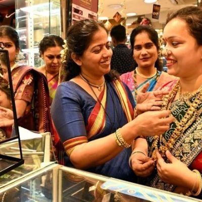 Gold Silver Prices Today, April 2, 2026: Gold Slips Below INR 1.51 Lakh, Silver Tumbles Over 5% After Donald Trump’s Iran Warning | LatestLY