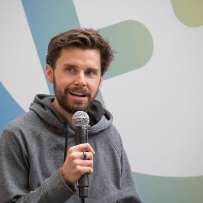 Hinge’s founder Is Leaving Match To Launch Overtone, An AI Dating Service