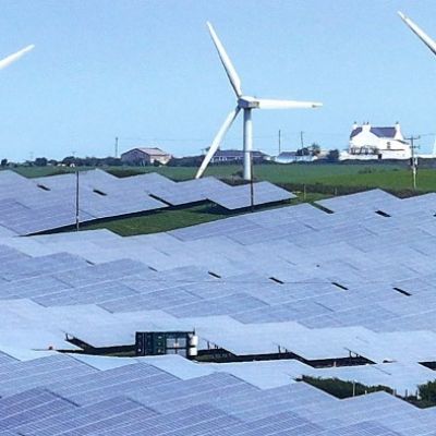 UK on course to miss 2030 clean power targets