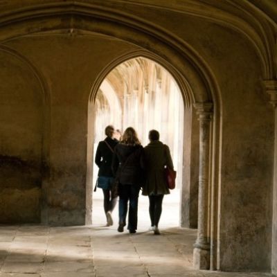 American students turn to UK as Trump takes aim at US universities