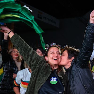Flávio Bolsonaro takes lead in first round of Brazil election