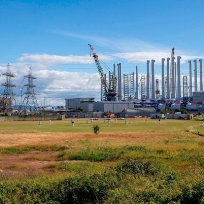 EDF to keep 4 UK nuclear power stations open longer than planned