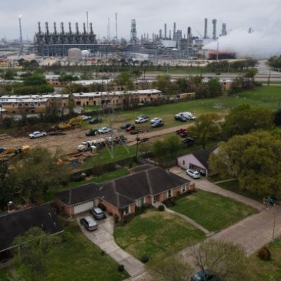 Exxon poised to overtake Shell and BP on low carbon spending