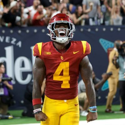Marks’ Touchdown Run in Final Seconds Lifts USC Past LSU in Season-Opener