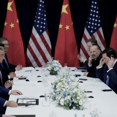 Trump Sits Down With China’s Xi in South Korea