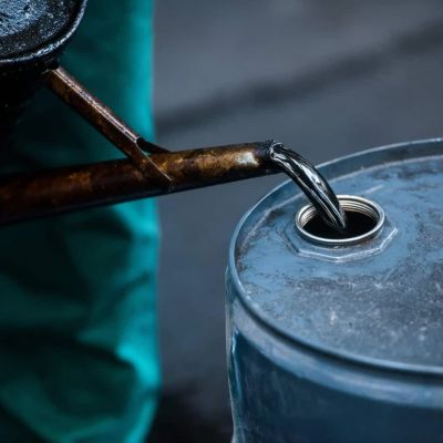 Oil prices continue falling, futures trading at lowest level since start of military conflict in Middle East