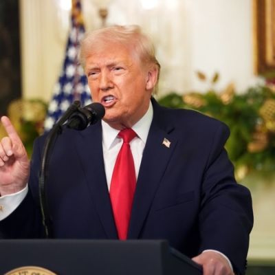 Trump Defends Handling of Economy, Announces Military Dividend