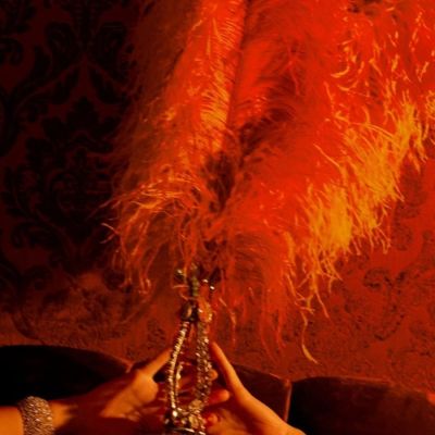 How Taylor Swift Hacked the Business of Record Sales