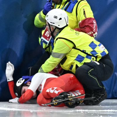 Speed skater stretchered out of Olympics after opponent’s skate slashes face